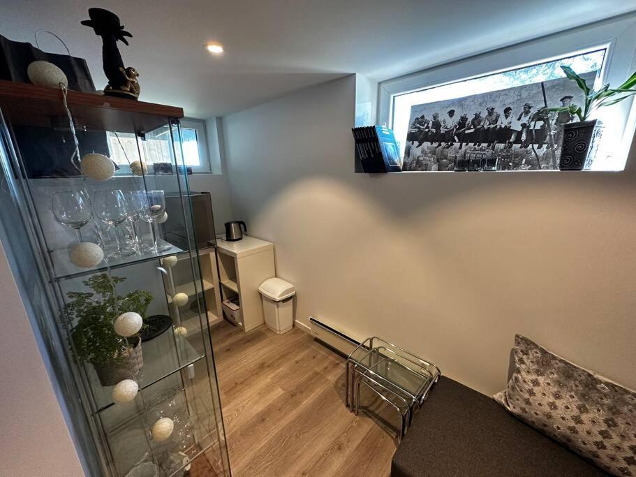 Basement Apartment With Parking Ålesund Kültér fotó